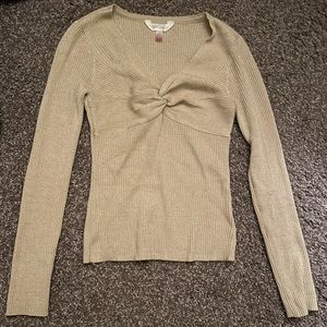 Long Sleeve V-neck
